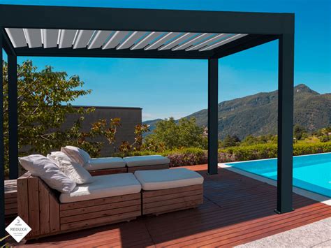 Pergola Bioclimatique Carr E Motoris E En Aluminium Poteaux