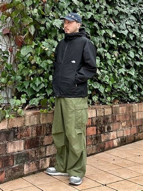 B MING LIFE STORE by BEAMSB MING by BEAMS MENさんのマウンテンパーカーを使ったコーディネート