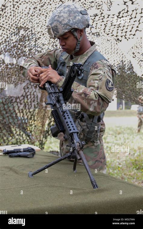 Fort Stewart Ga March 6 2018 Georgia Army National Guardsman Spc