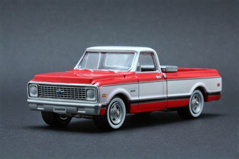 Diecast Hobbist 1972 Chevrolet C 10 Pickup Wtool Box