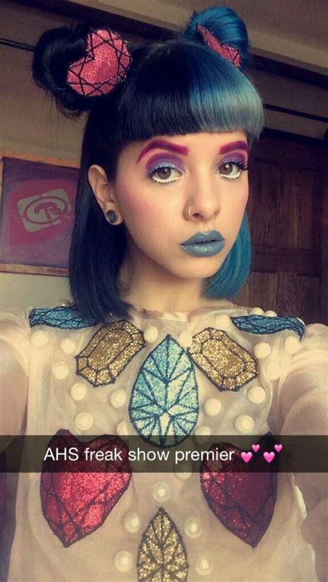 Melanie Martinez Wiki Chicas Lesbianas Y Bisexuales Amino