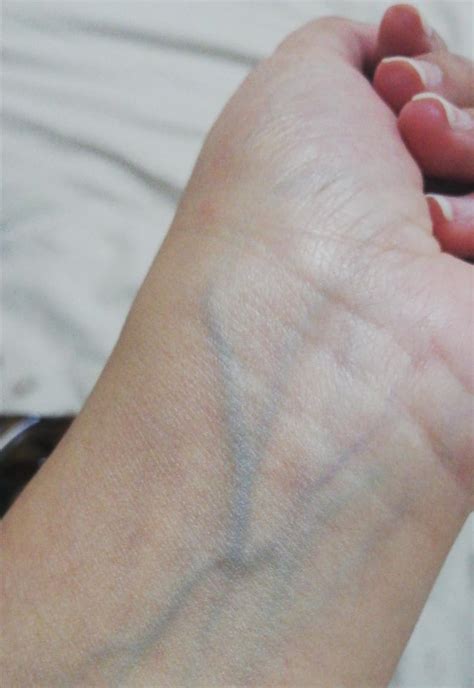 Are My Veins Blue Or Green Trying To Find Out My Undertone R