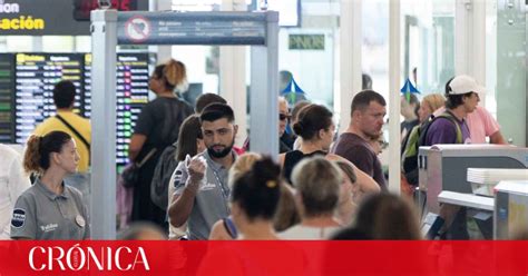 Los Vigilantes Convocan La Huelga Indefinida En El Aeropuerto De El Prat