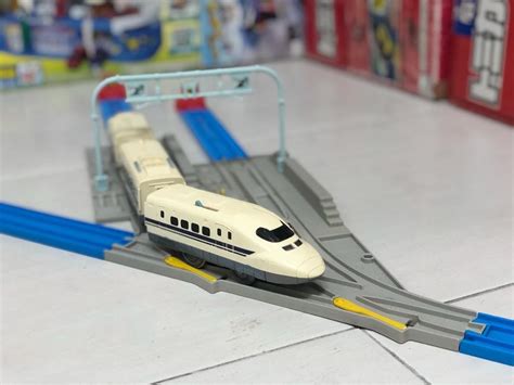 Takara Tomy Tomica Plarail Train S 01 700 Kei Shinkansen And Yard Hobbies And Toys Toys And Games On