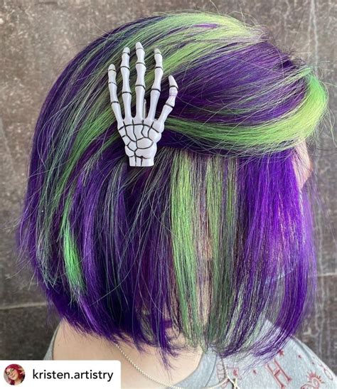 31 Spooky Yet Stylish Halloween Hairstyles To Try Purple And Green