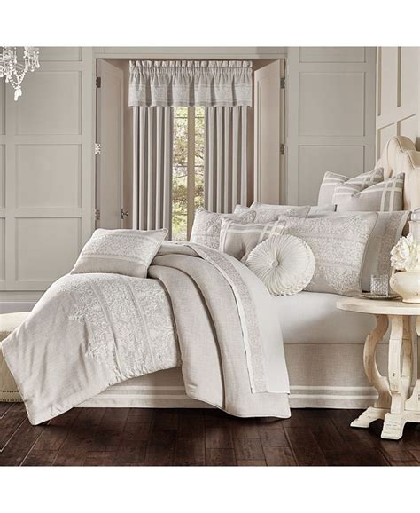 J Queen New York Lauralynn 4 Pc Comforter Set Queen Macy S