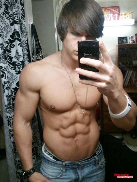 Guys With Abs Relaxed Abs Pecs Muscle Inspiration Muscular Fit Athletic Guys Sexy