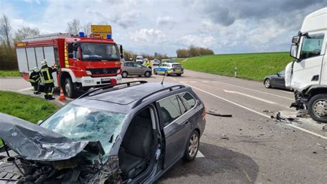 Unfall Bei Eppingen Im Kreis Heilbronn Vorfahrt Missachtet Zwei