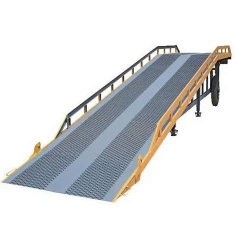 Raj Gauri Mild Steel Mobile Hydraulic Dock Ramp Single Mast At Rs