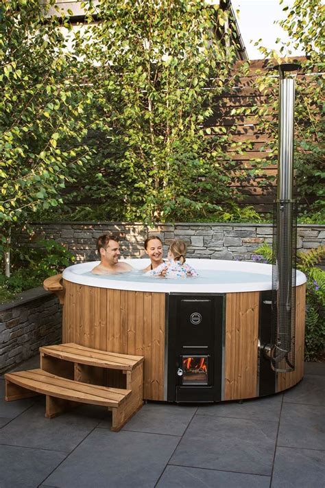 Genie En Sie Ihren Garten Zu Jeder Jahreszeit Mit Einem Hot Tub Buitenbad Bubbelbad Tuin