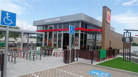 Burger King Inaugura Su Primer Restaurante En Banyoles Girona