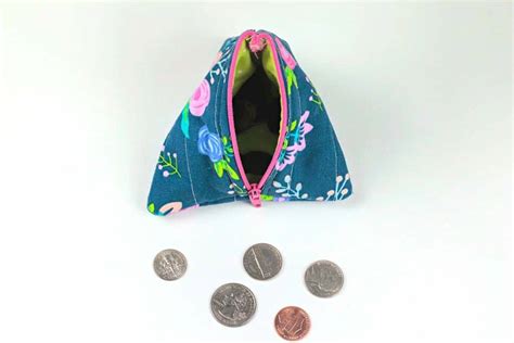 How To Make A Triangle Coin Purse Sewing Tutorial