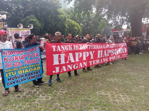 Aliansi Rakyat Jelata Minta KPK Tangkap Dan Adili Suami Puan Maharani