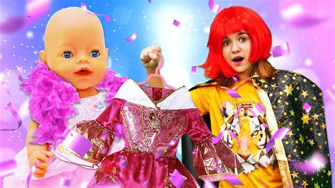 Девочка БЕБИ БОН примеряет наряды для карнавала! 💃 Видео игры одевалки ...