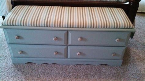 Diy End Of Bed Storage Bench With Cushioned Top