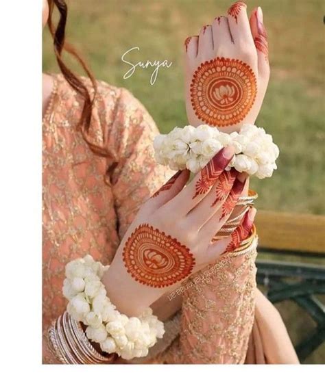 Beautiful Girl Mehndi Hands Dpz Girls Profile Pictures For Whatsapp And Facebook Girls Dpz Artofit