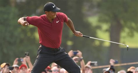 Tiger Woods Fist Pump Wallpaper