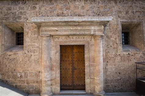 La Alhambra De Granada Recupera Como Espacio Expositivo La Sala De La