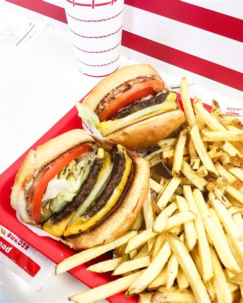 In N Out Burgers Cheeseburger And Double Double La Los Angeles Foodie Travel In N Out