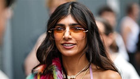 Mia Khalifa Shares Video Of Woman Confronting Her Over Israel