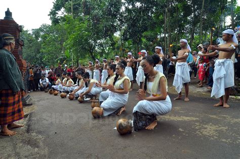 Foto Tradisi Nyadran Kali Di Desa Wisata Kandri