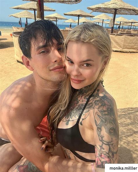 Monika Miller Sma Y Si Na Pla Y W Kusym Bikini Mina Ukochanego M Wi Wszystko