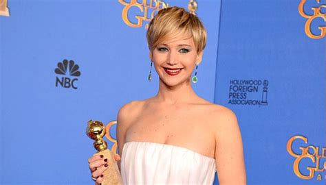 Jennifer Lawrence Poses Nude With Snake In Vanity Fair S Latest Issue And More News Zee News