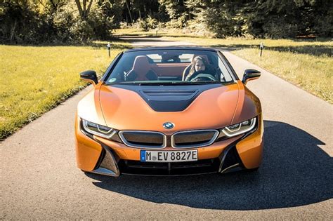 Em pré venda BMW i8 volta ao Brasil mais barato e versão