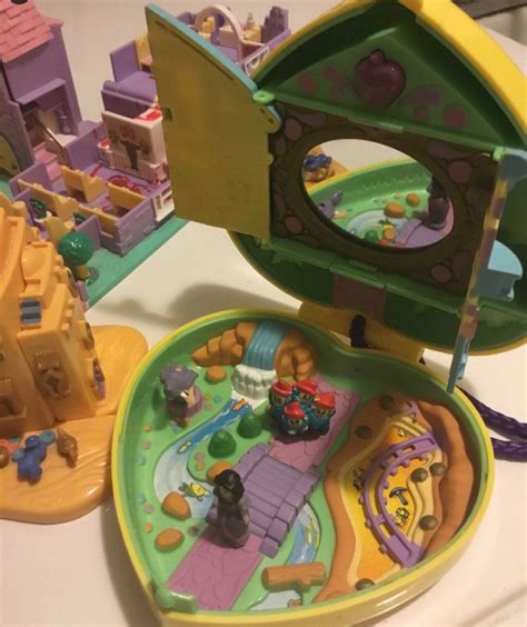 Vintage Magnetic Polly Pocket Village And Collection Toys And Games