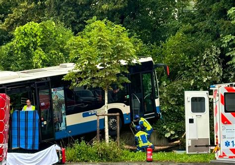 Aksidentohet rëndë autobusi në Lucern të Zvicrës