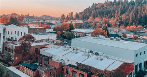 eugene oregon eat play  stay