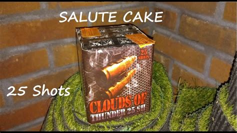 Clouds Of Thunder 25 Shots Salute Cake 2020 Versie Pyrostar Oud En