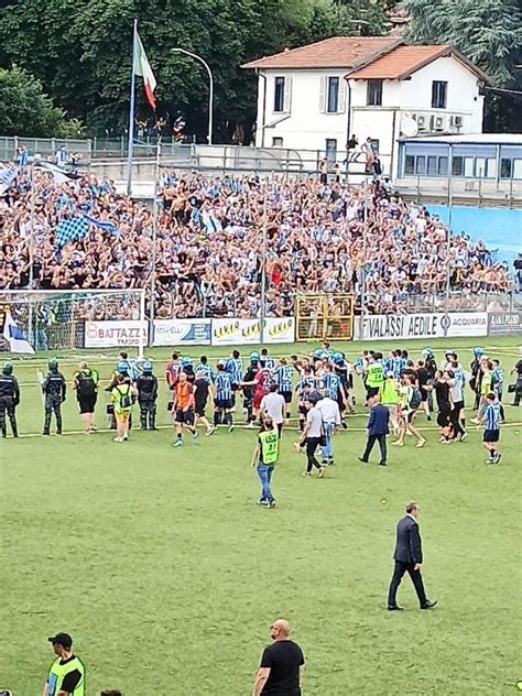 Fotonotizia Tc Le Immagini Della Festa Promozione Del Lecco