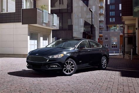 2018 Ford Fusion Energi SE Review