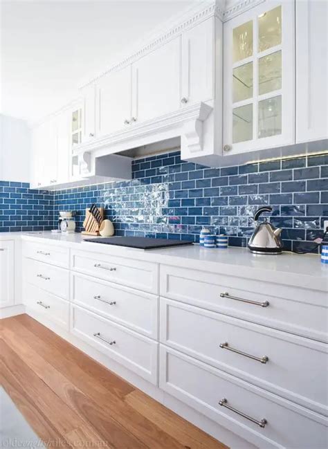 82 Elegant Subway Tile Backsplashes For Your Kitchen Shelterness