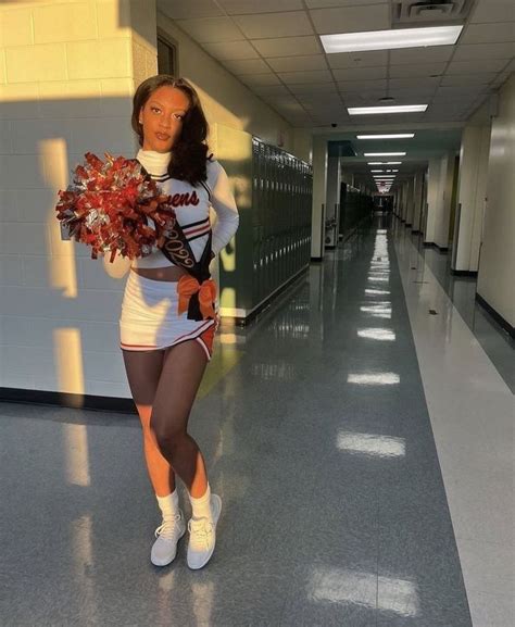 𝘱𝘪𝘯 𝘢𝘮𝘢𝘺𝘢 𝘭𝘰𝘷𝘦 Cheer Outfits Cheer Girl Black Cheerleaders