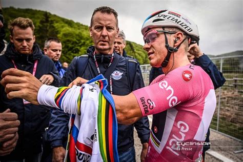 Remco Evenepoel E Il Ritiro Dal Giro Ditalia Cosa Ne Dicono In Belgio