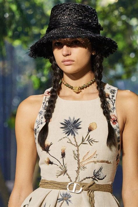 Christian Dior Primavera Verano Pret A Porter Detalles Vogue