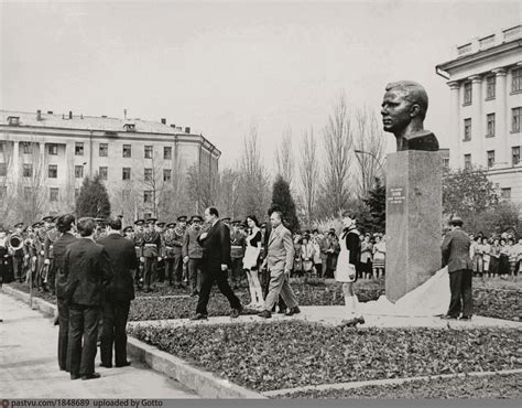 Открытие памятника Ю.А. Гагарину