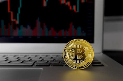 La Moneda Criptogr Fica De Bitcoin Ubicada En La Pantalla De La