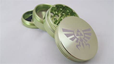 Triforce Symbol 2 Inch 50mm Metal Herb Grinder