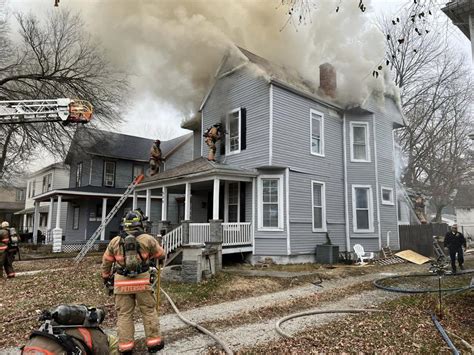 Springfield Fd Fights Two Separate Fires Simultaneously Top Stories