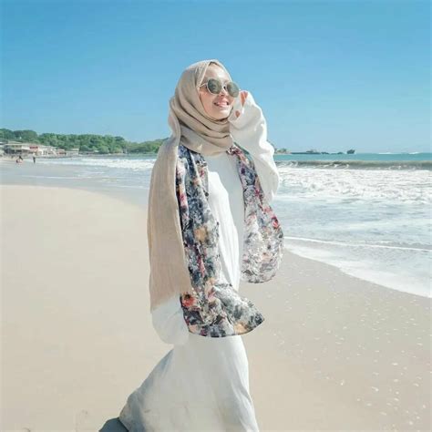 50 Rekomendasi Outfit Simple Ke Pantai Wanita Hijab Pin By Rttd On Hijab Ideas