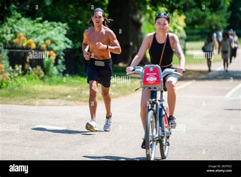 Mini Heatwave London June Hi Res Stock Photography And Images Alamy