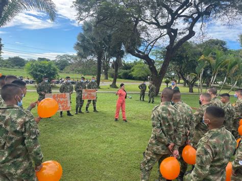 Cuarta División del Ejército Nacional on Twitter RT Ejercito CAAID