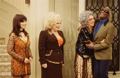 19 Behind-The-Scenes Facts About The Nanny's Fashion