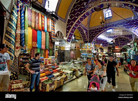 Grand Bazaar Kapali Carsi Kapal Cars Istanbul Turkey Stock Photo Alamy