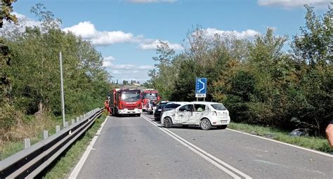 Incidente Sulla Ss Traffico Bloccato E Alcuni Feriti Radiosienatv