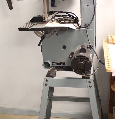 Delta 10 Band Saw On Stand Ebth