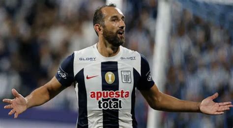 Hernán Barcos se mete en la historia de Alianza Lima y podría retirarse